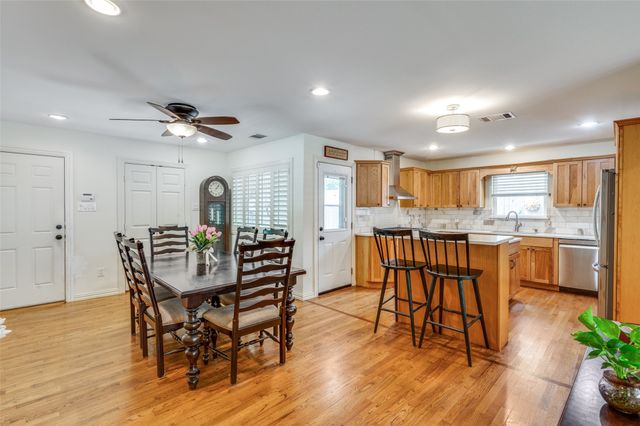 1400 W Tucker Boulevard, Arlington, TX 76013