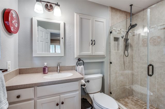 1400 W Tucker Boulevard, Arlington, TX 76013