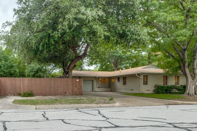 1400 W Tucker Boulevard, Arlington, TX 76013
