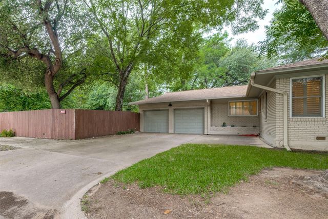 1400 W Tucker Boulevard, Arlington, TX 76013