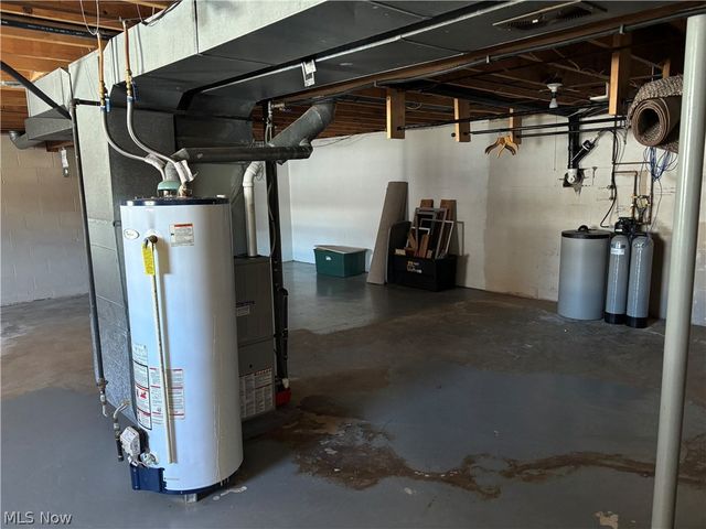 3301 Charles Drive Drive, Vienna, WV 26105