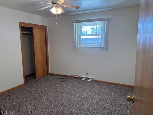 3301 Charles Drive Drive, Vienna, WV 26105