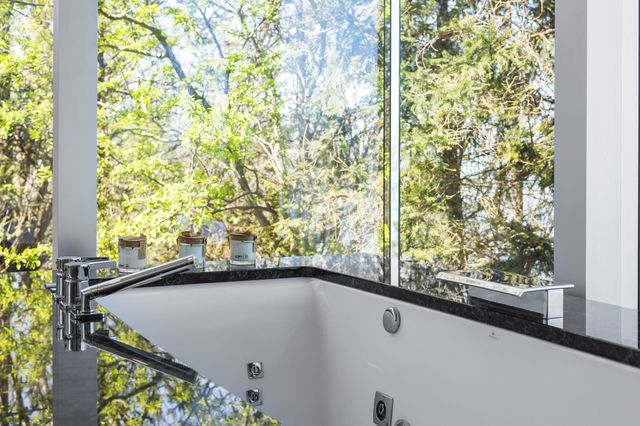 50005 High Point Lane, New Buffalo, MI 49117