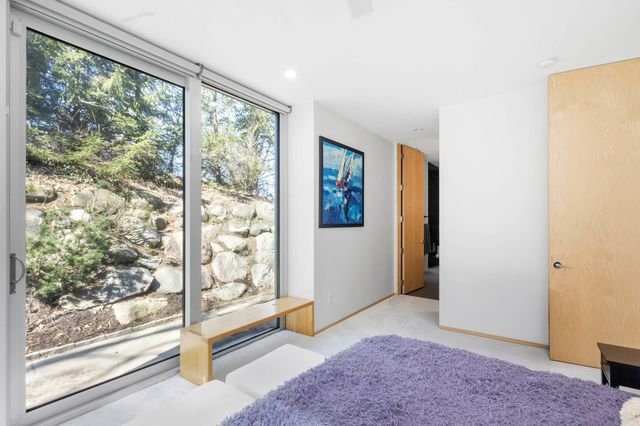 50005 High Point Lane, New Buffalo, MI 49117