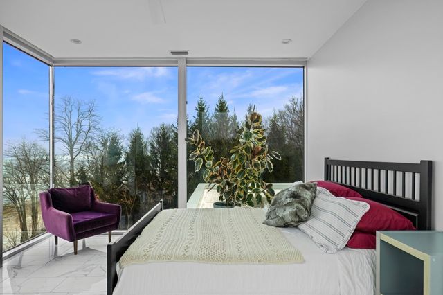 50005 High Point Lane, New Buffalo, MI 49117