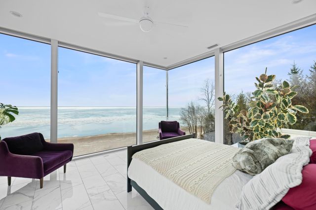 50005 High Point Lane, New Buffalo, MI 49117