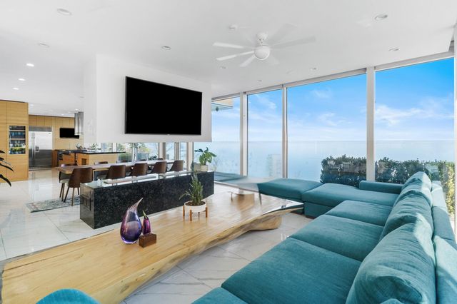 50005 High Point Lane, New Buffalo, MI 49117