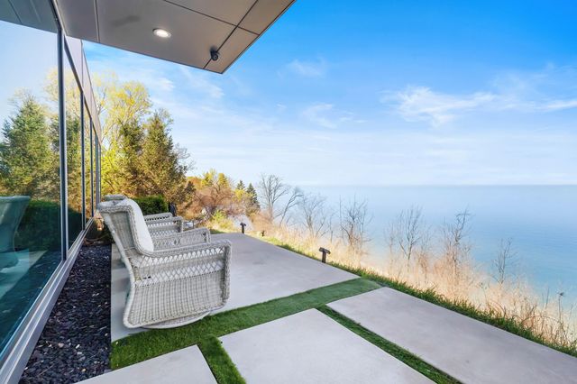 50005 High Point Lane, New Buffalo, MI 49117