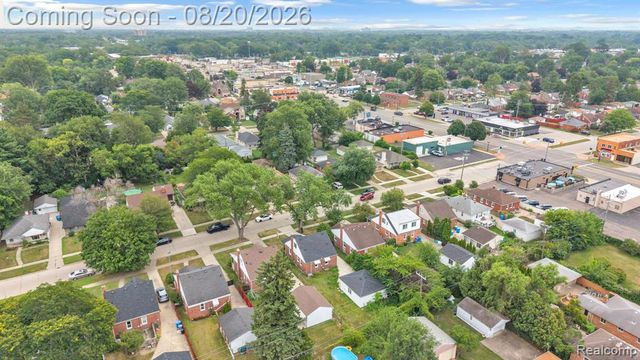 7267 Fenton Street, Dearborn Heights, MI 48127