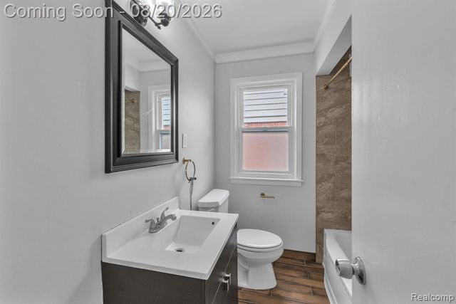 7267 Fenton Street, Dearborn Heights, MI 48127