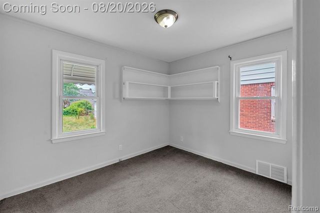7267 Fenton Street, Dearborn Heights, MI 48127