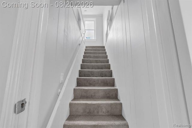 7267 Fenton Street, Dearborn Heights, MI 48127