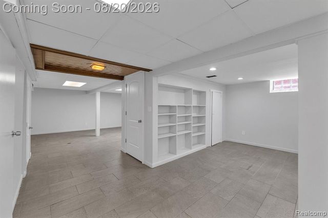 7267 Fenton Street, Dearborn Heights, MI 48127