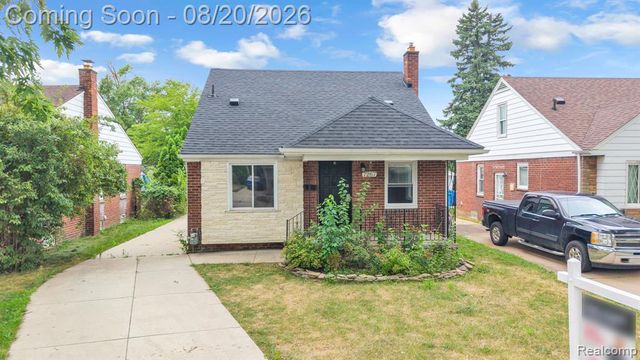 7267 Fenton Street, Dearborn Heights, MI 48127
