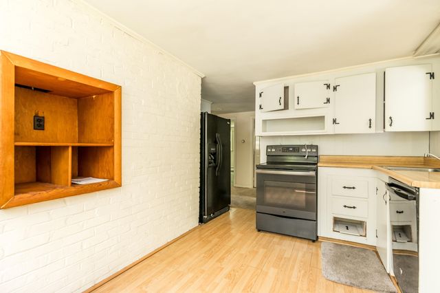 3 Yacht Club Road, Centerville, MA 02632
