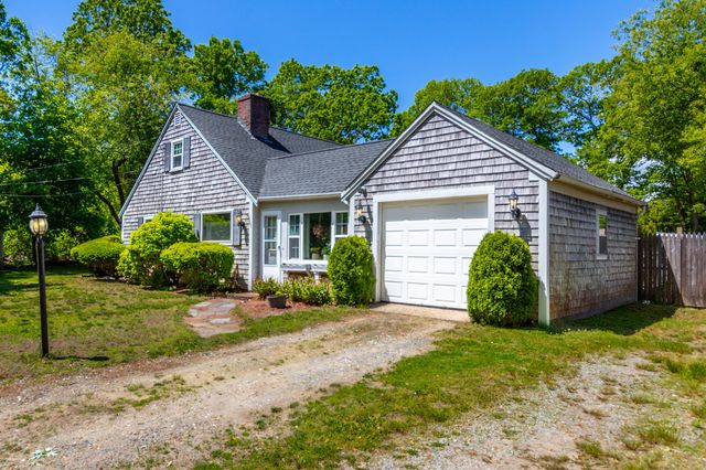 3 Yacht Club Road, Centerville, MA 02632