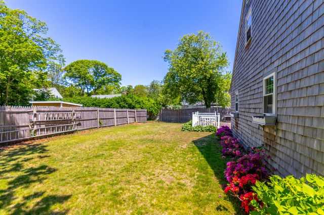 3 Yacht Club Road, Centerville, MA 02632
