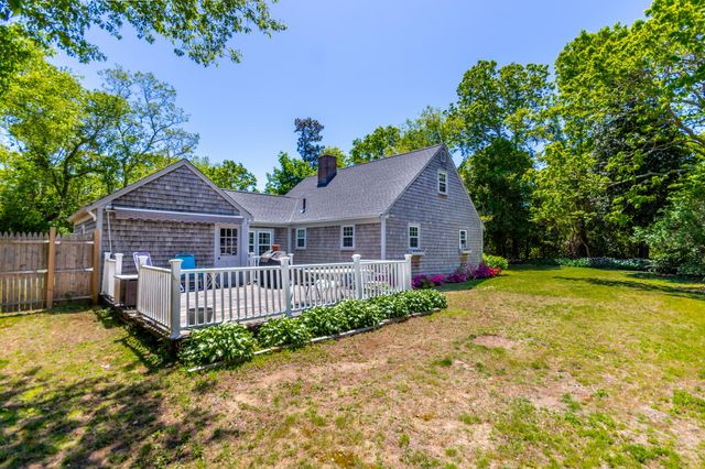 3 Yacht Club Road, Centerville, MA 02632