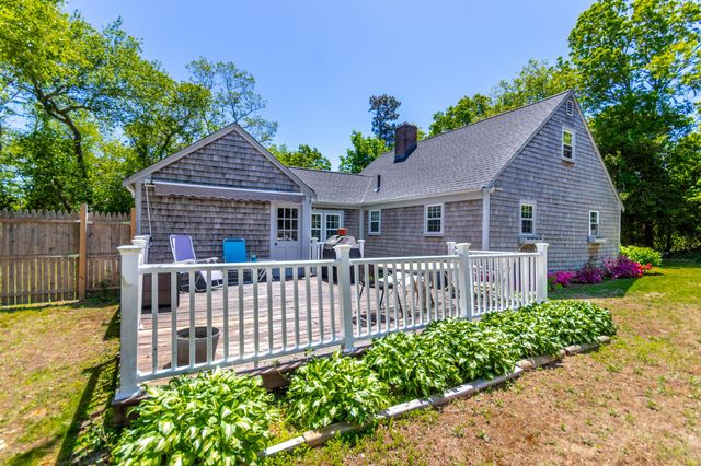 3 Yacht Club Road, Centerville, MA 02632