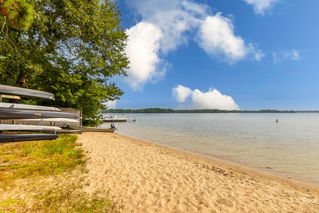 3 Yacht Club Road, Centerville, MA 02632