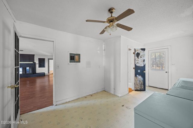 1358 Warrentown Road, Snow Hill, NC 28580