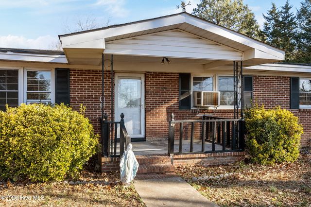 1358 Warrentown Road, Snow Hill, NC 28580