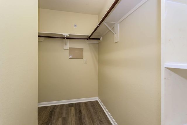 914 Doubletree Glen Drive, Houston, TX 77073