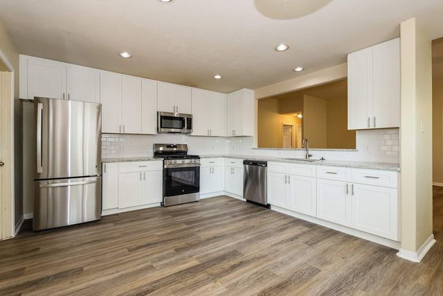 914 Doubletree Glen Drive, Houston, TX 77073