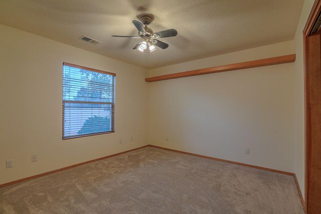 1824 Calle Del Vista Road NW, Albuquerque, NM 87105