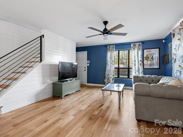 103 Rainbow Lane, Black Mountain, NC 28711