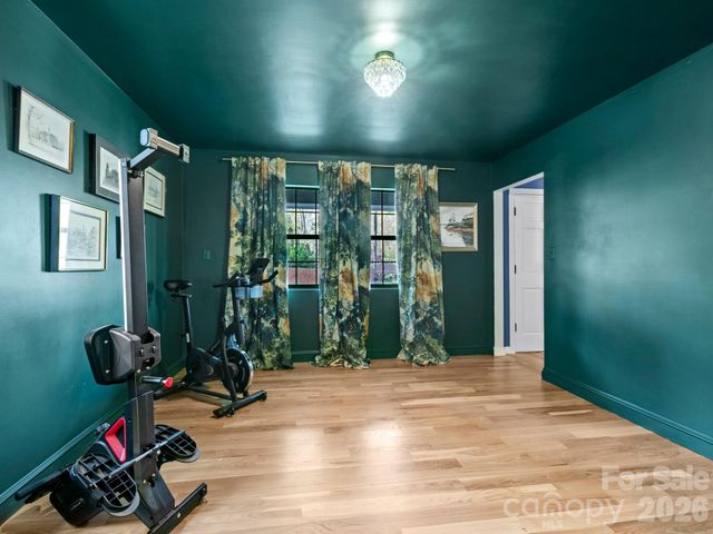 103 Rainbow Lane, Black Mountain, NC 28711