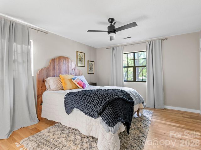 103 Rainbow Lane, Black Mountain, NC 28711