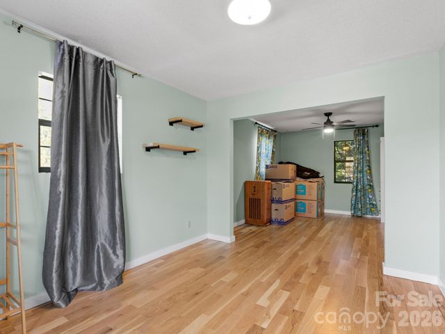 103 Rainbow Lane, Black Mountain, NC 28711
