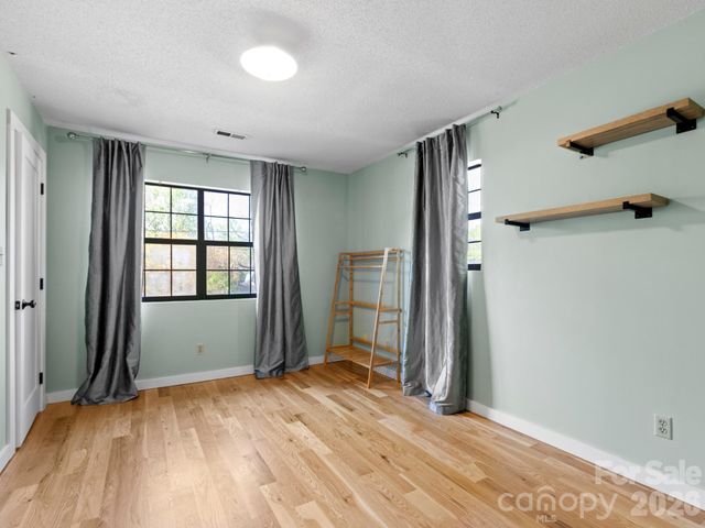 103 Rainbow Lane, Black Mountain, NC 28711
