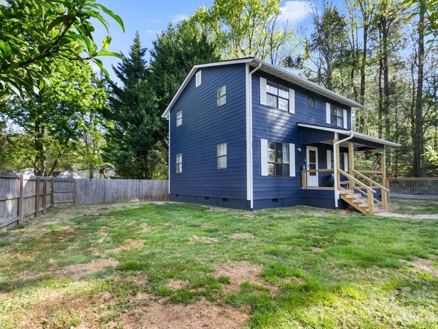103 Rainbow Lane, Black Mountain, NC 28711