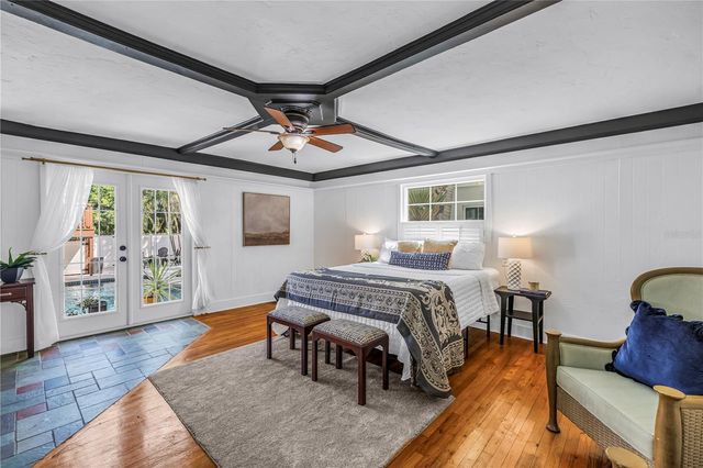 229 18TH AVENUE NE, St Petersburg, FL 33704