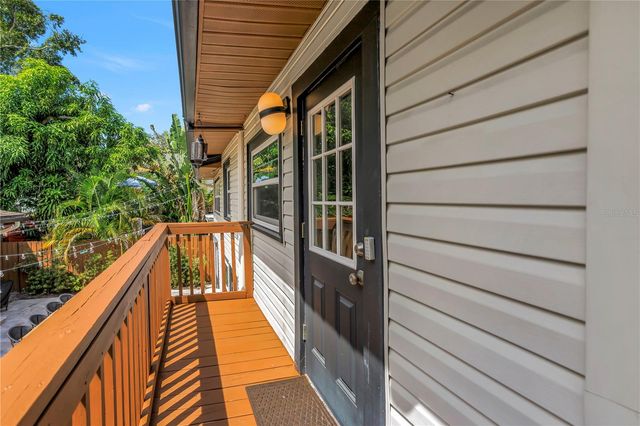 229 18TH AVENUE NE, St Petersburg, FL 33704