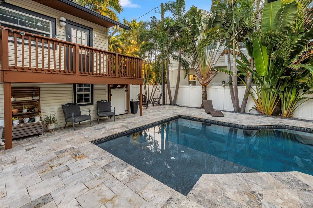 Image 39 of property listing at 229 18TH AVENUE NE, St Petersburg, FL 33704
