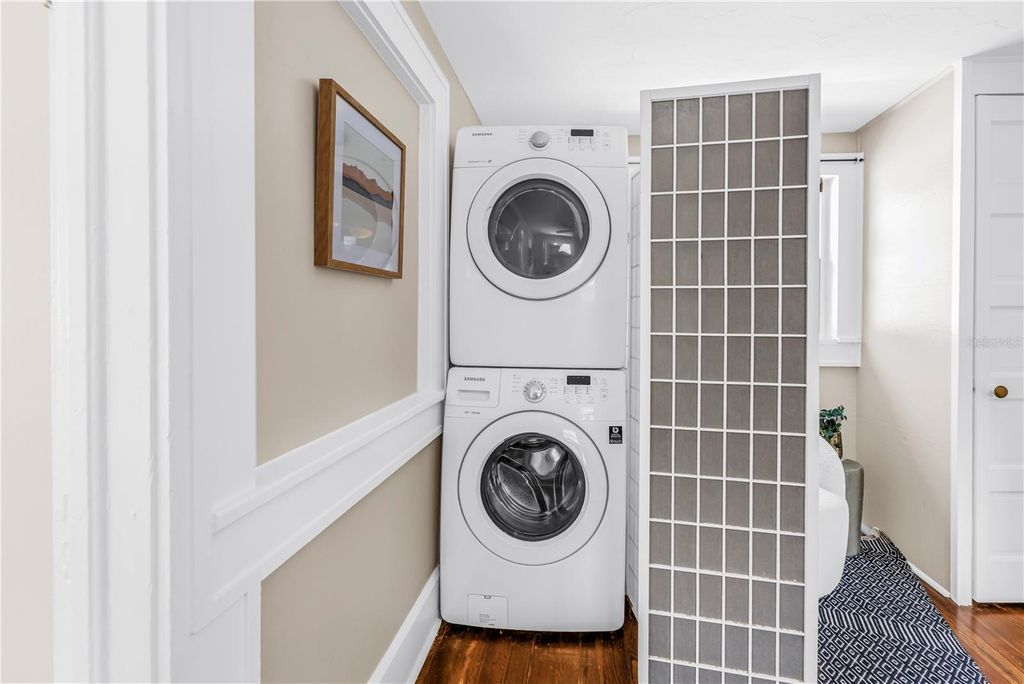 Image 50 of property listing at 229 18TH AVENUE NE, St Petersburg, FL 33704