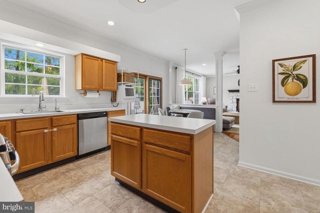 1832 HERITAGE DR, Jamison, PA 18929