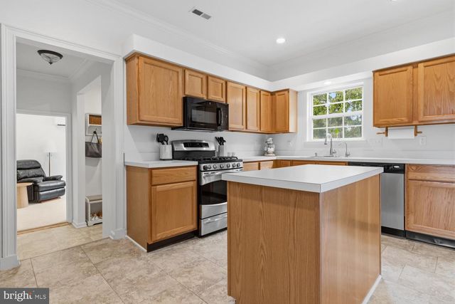 1832 HERITAGE DR, Jamison, PA 18929