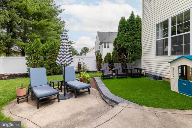 1832 HERITAGE DR, Jamison, PA 18929