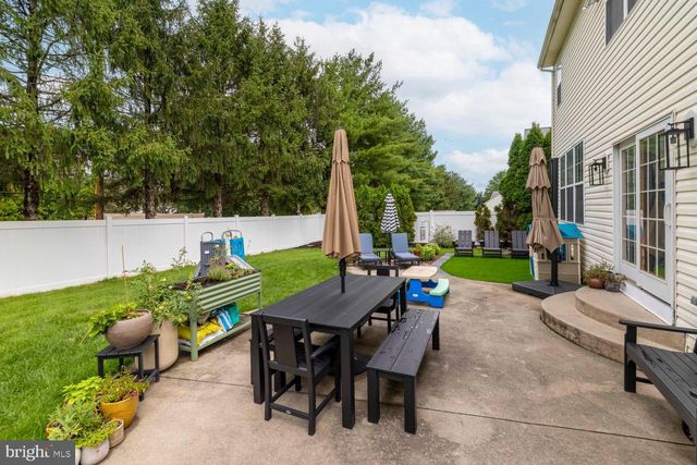 1832 HERITAGE DR, Jamison, PA 18929