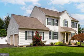 1832 HERITAGE DR, Jamison, PA 18929