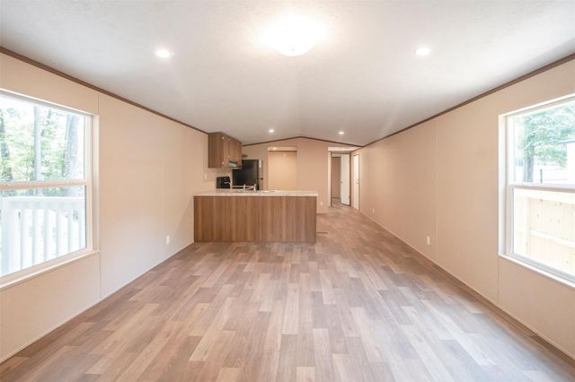 15586 Aspen Drive, Montgomery, TX 77356