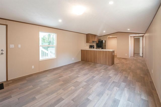 15586 Aspen Drive, Montgomery, TX 77356