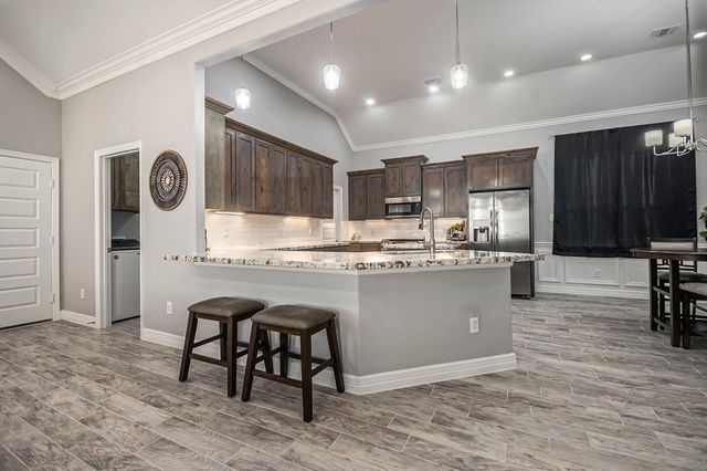 605 Little Spring Court, Anahuac, TX 77514