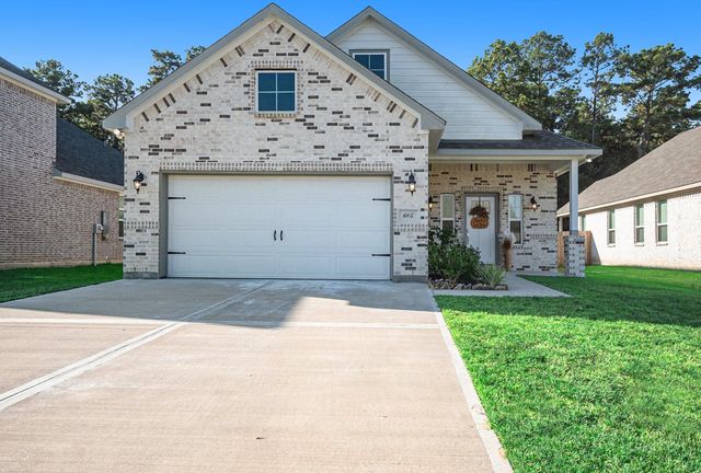 605 Little Spring Court, Anahuac, TX 77514