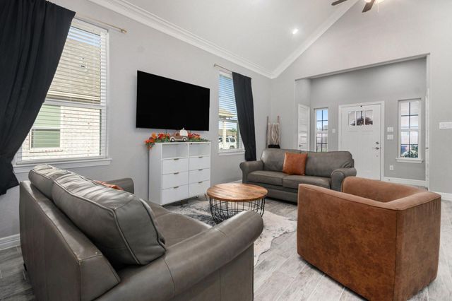 605 Little Spring Court, Anahuac, TX 77514