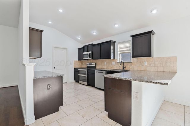 7204 SINCLAIR Street, Amarillo, TX 79119